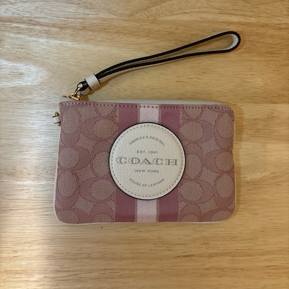 Coach Handbags - Coach wrislet